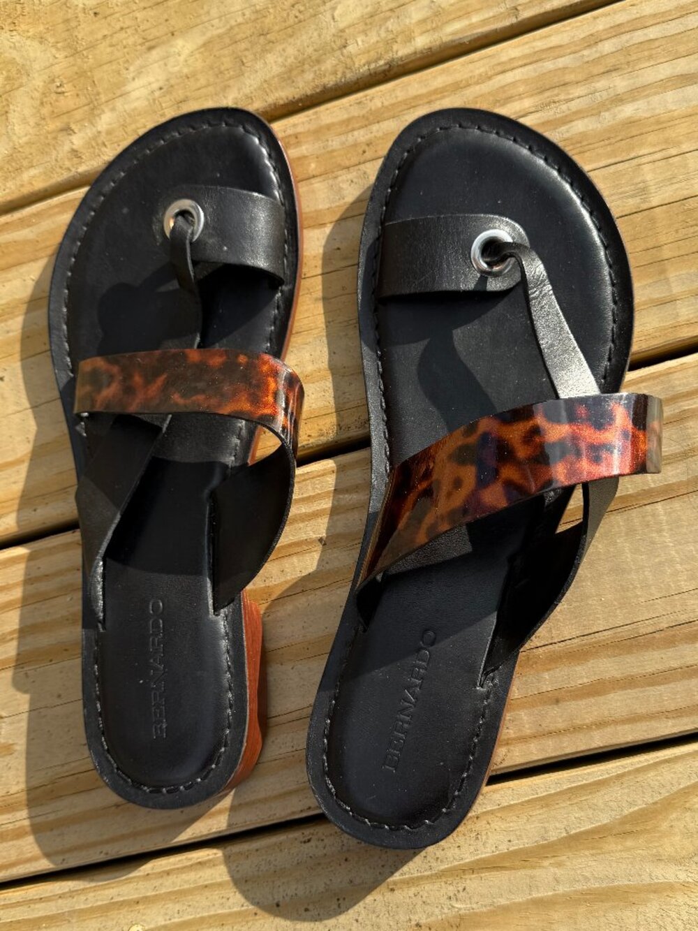 Bernardo Tia Slide Sandal — Black Leather + Tortoise Strap — Size 11